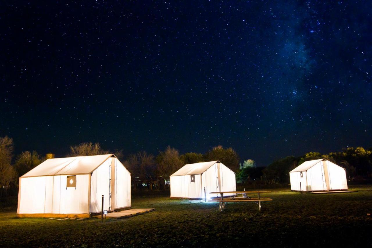 Villa El Cosmico à Marfa Extérieur photo