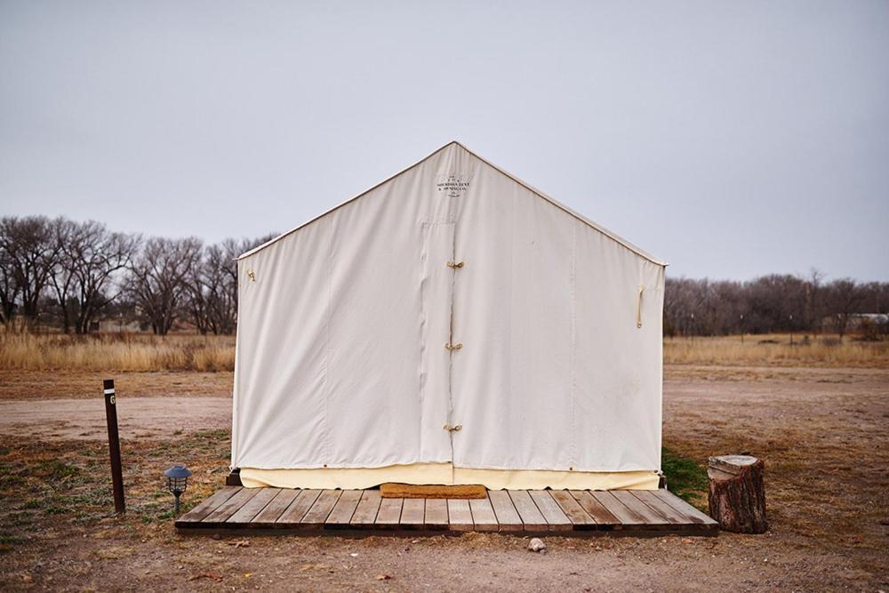 Villa El Cosmico à Marfa Extérieur photo