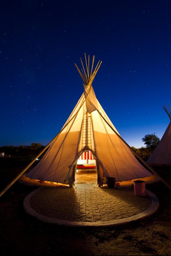 Villa El Cosmico à Marfa Extérieur photo
